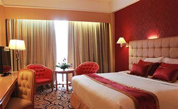 Tiara Medan Hotel & Convention Center Екстер'єр фото