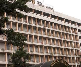 Tiara Medan Hotel & Convention Center Екстер'єр фото